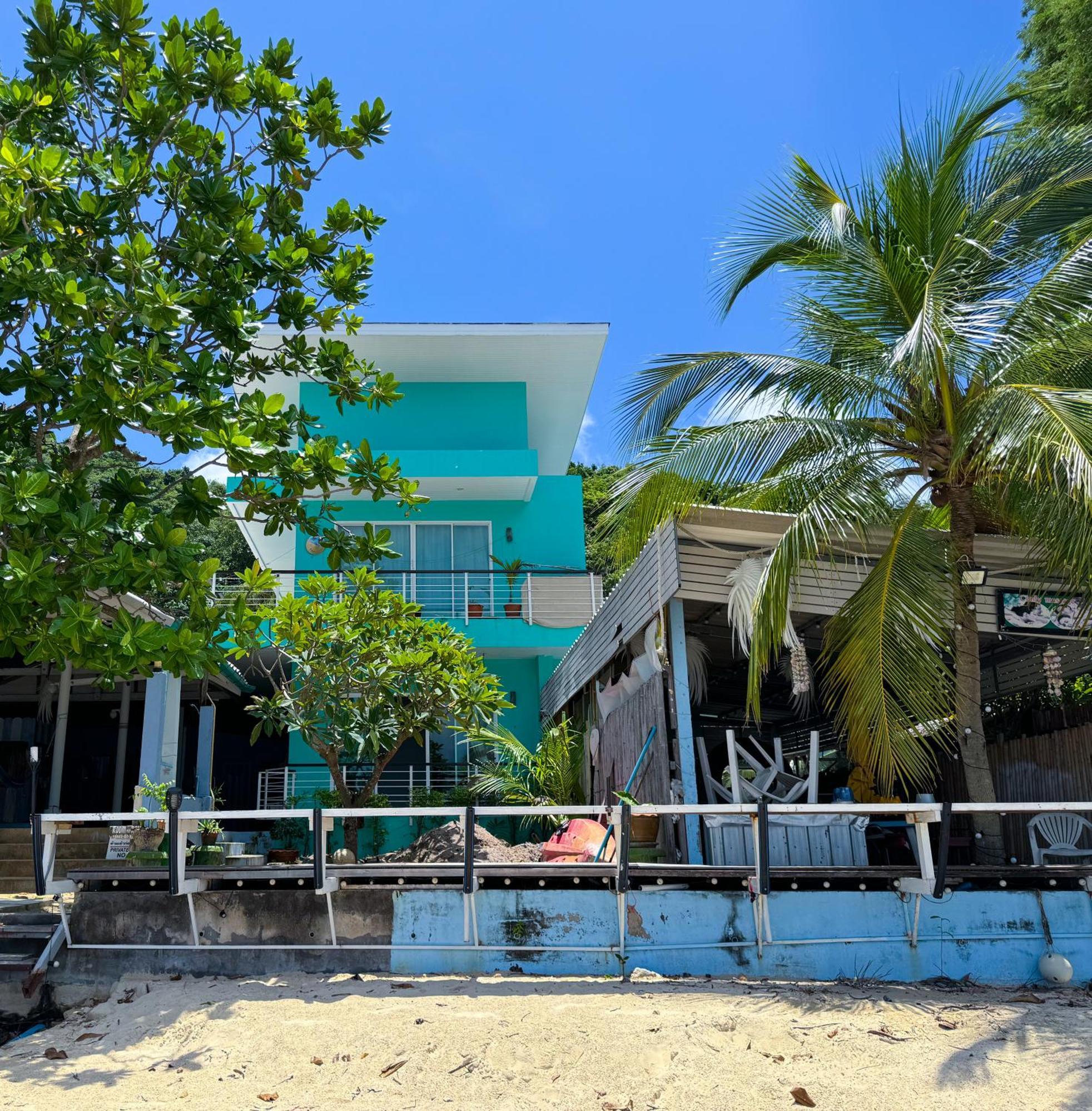 Sea Dreamer Beachfront Apartments Phuket Exterior foto